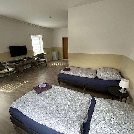 Doppelzimmer Mit Bad- Fernseher Meine エクステリア 写真