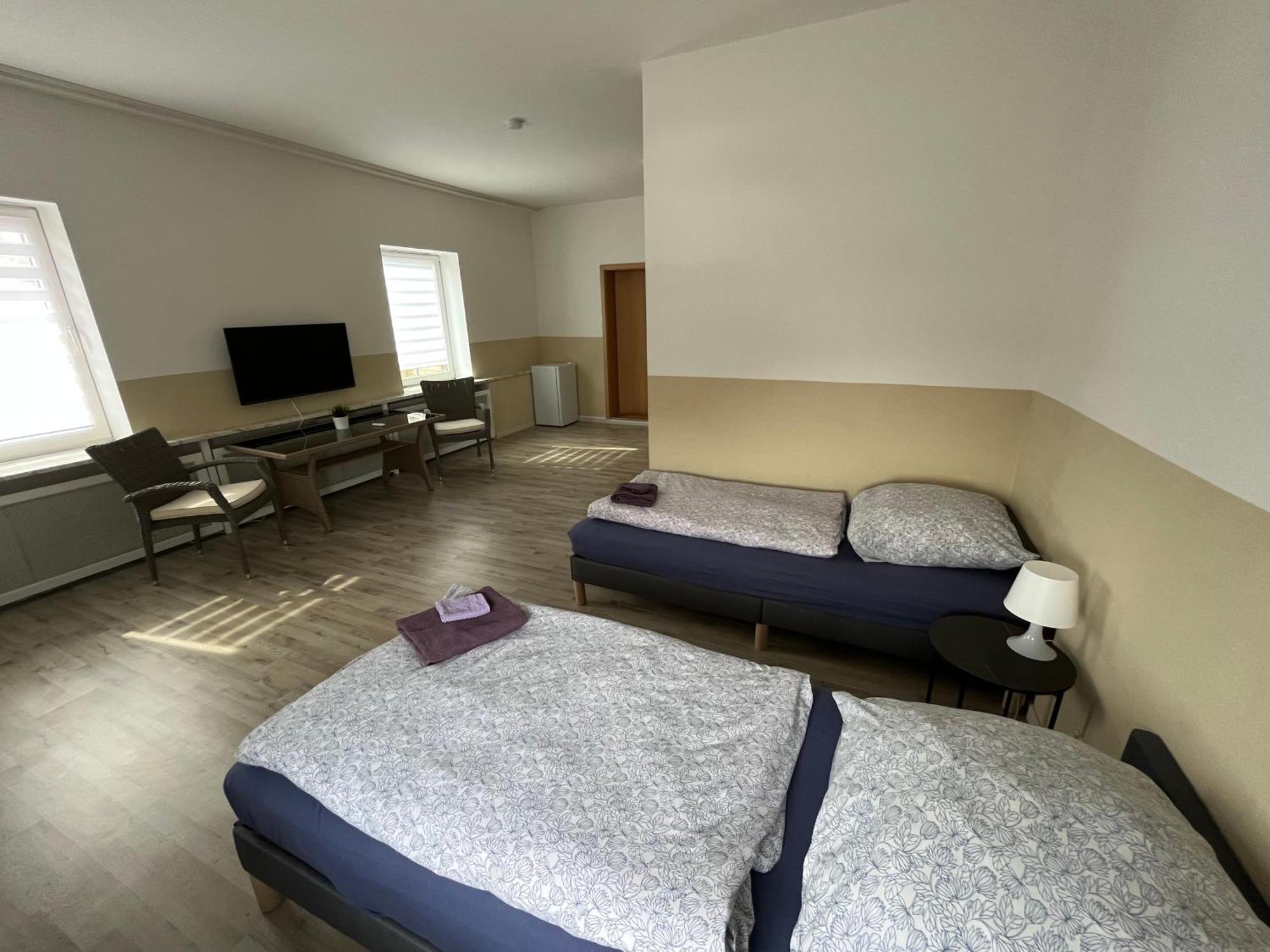 Doppelzimmer Mit Bad- Fernseher Meine エクステリア 写真